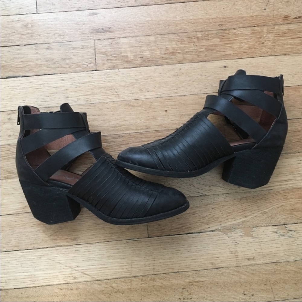 Jeffrey Campbell Stilwell Booties Black